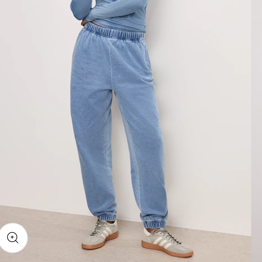 Good American Jeanius Sweatpant Joggers - Denim Look - Small - Indigo 376